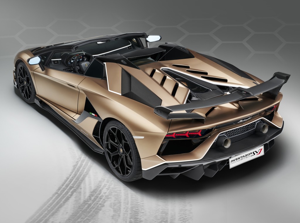 Lamborghini Aventador Roadster photo 4