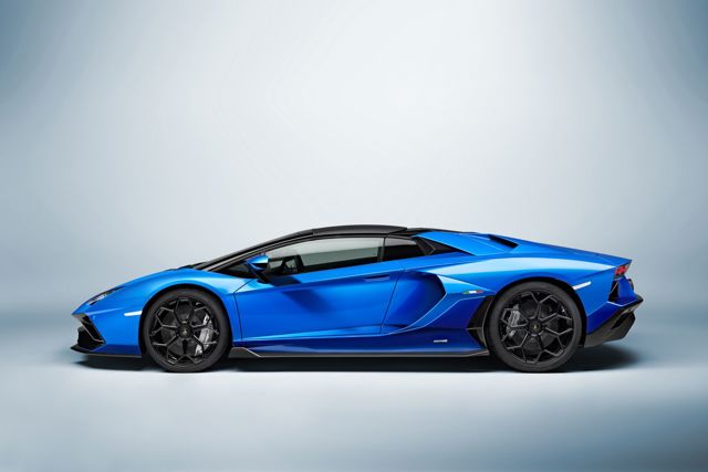 Lamborghini Aventador Roadster foto 14