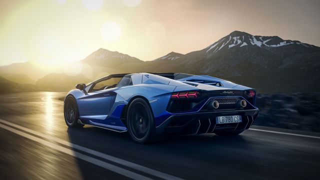 Lamborghini Aventador Roadster foto 2