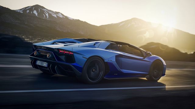 Lamborghini Aventador Roadster foto 3