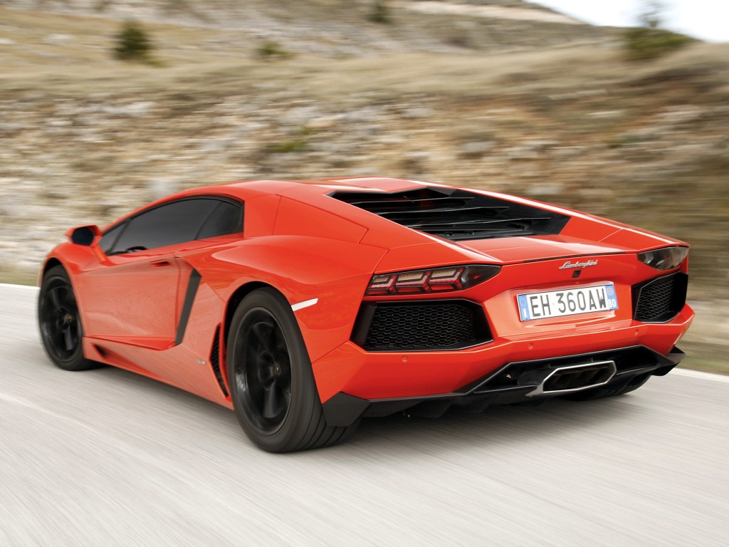 Lamborghini Aventador photo 16