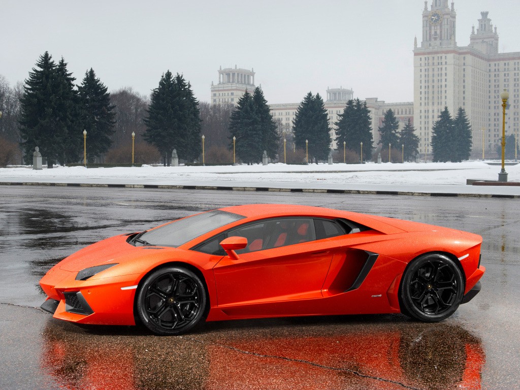 Lamborghini Aventador photo 26