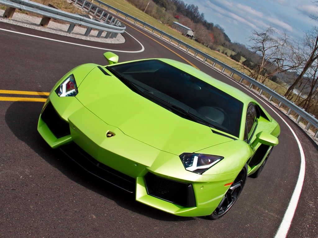 Lamborghini Aventador photo 30