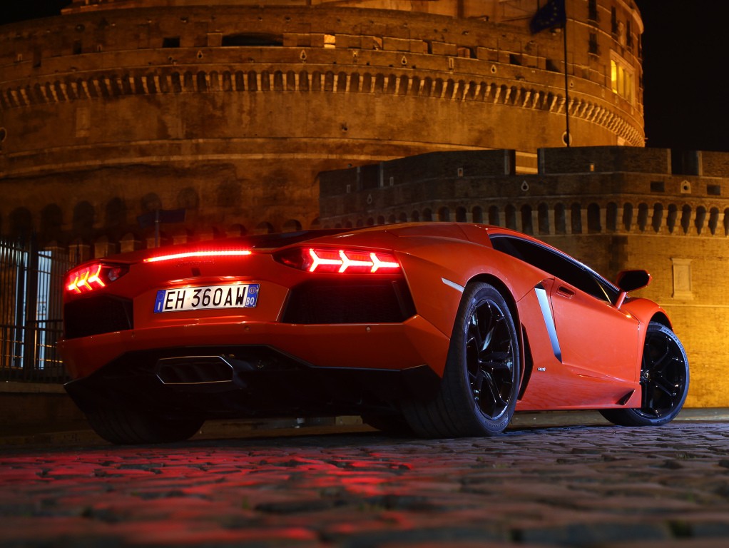 Lamborghini Aventador photo 40