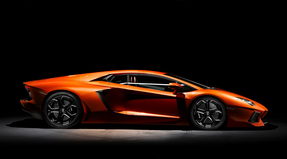 LAMBORGHINI Aventador