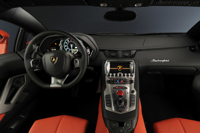 Lamborghini Aventador photo 48