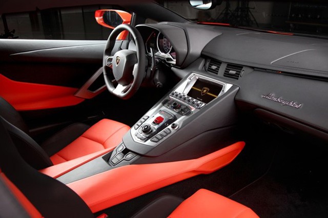 Lamborghini Aventador photo 49