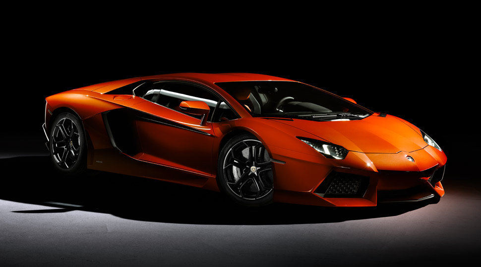 Lamborghini Aventador photo 3