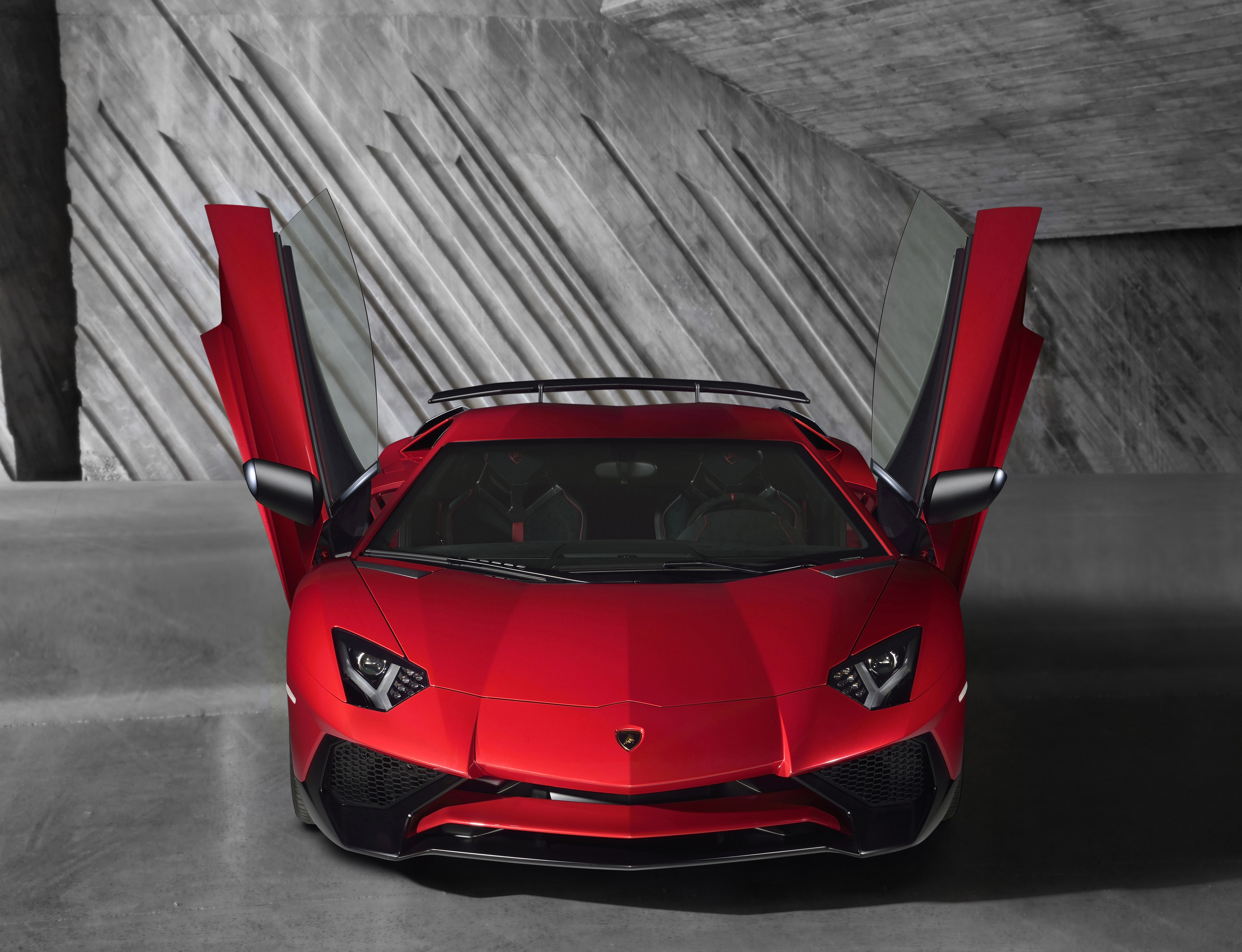 Lamborghini Aventador photo 8
