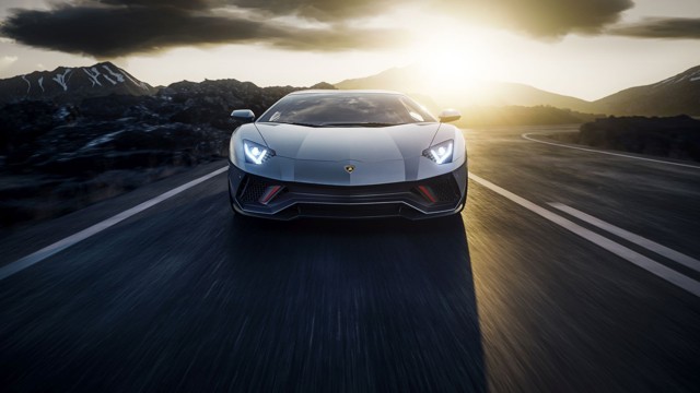 Lamborghini Aventador foto 8