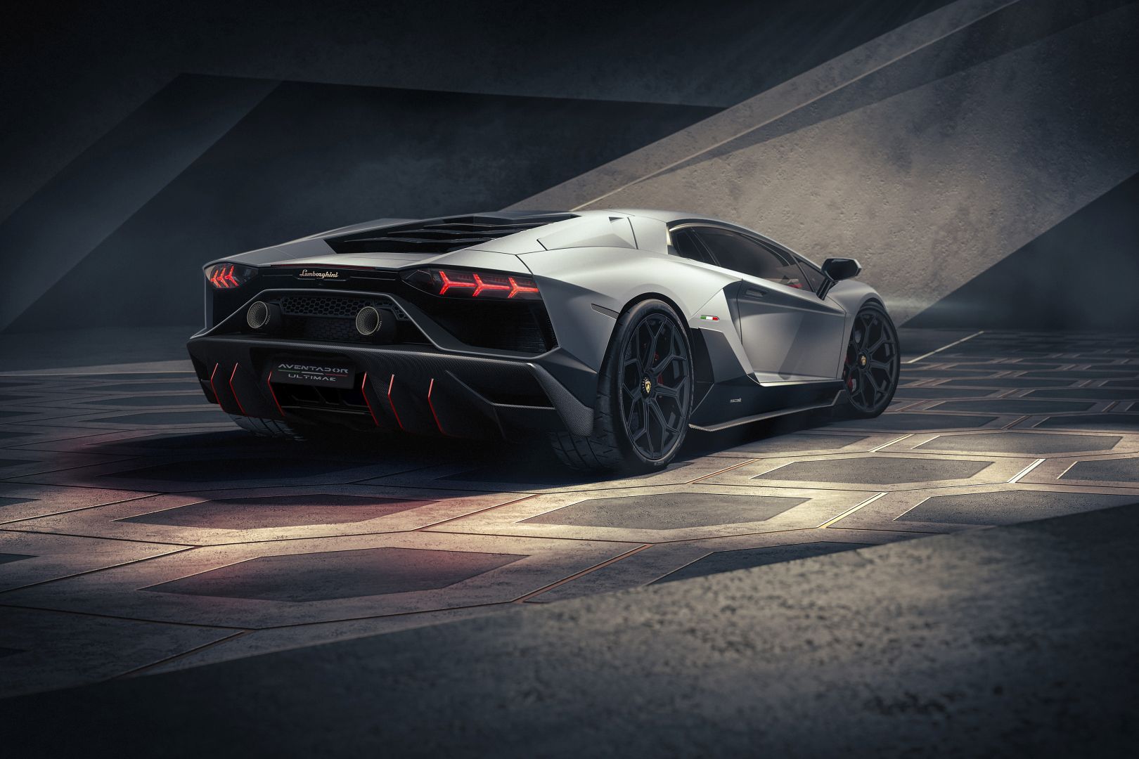 Lamborghini Aventador photo 16