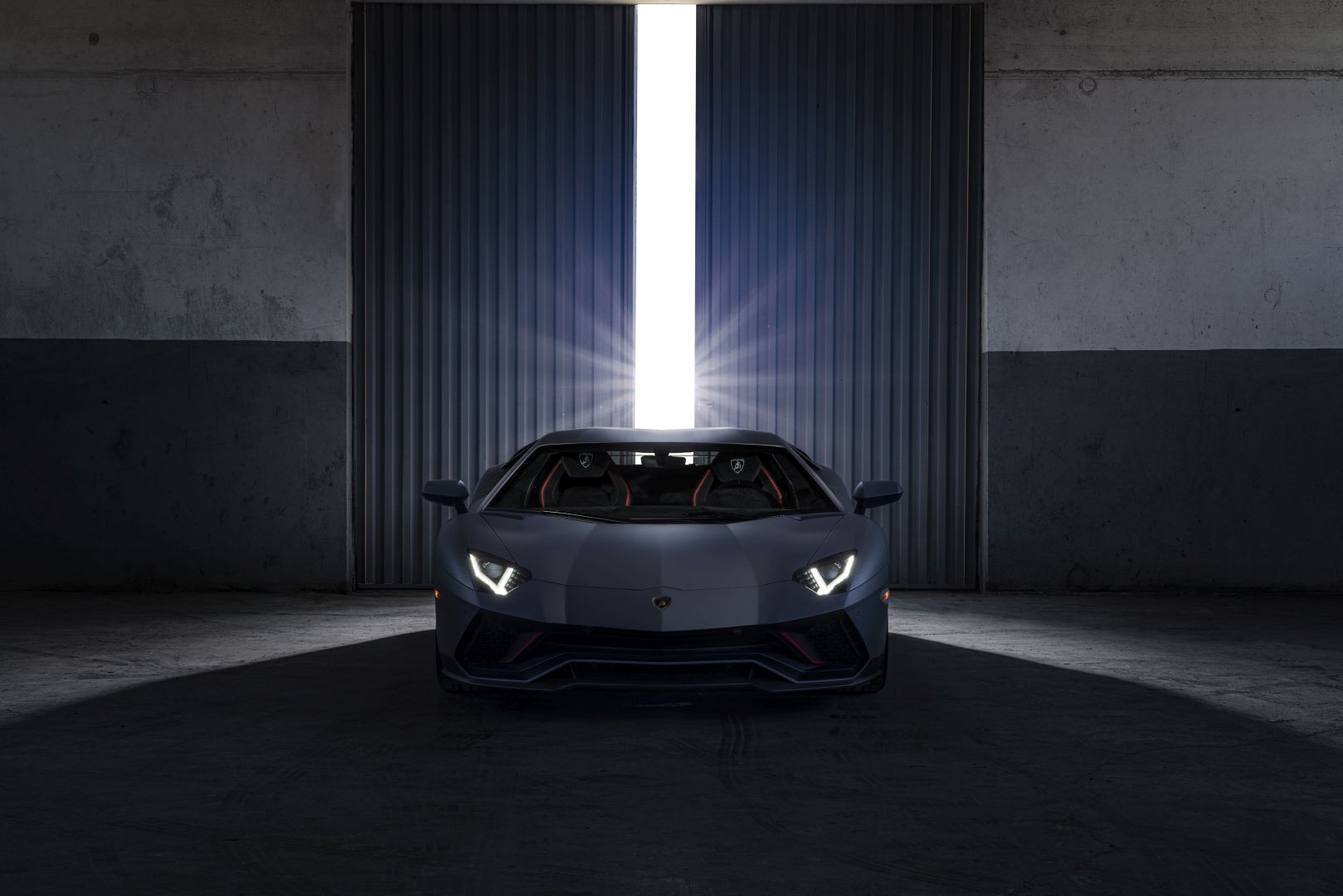 Lamborghini Aventador photo 26