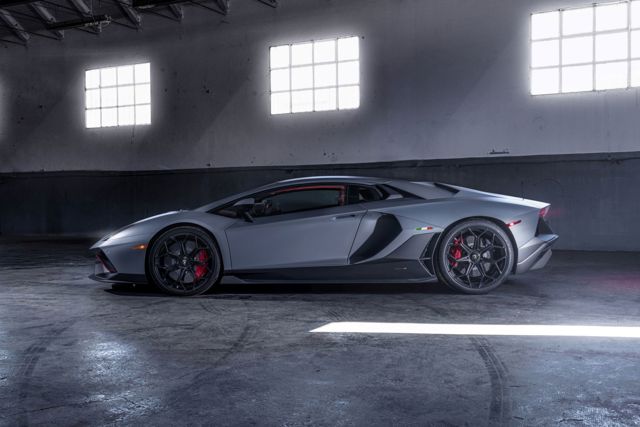 Lamborghini Aventador foto 30