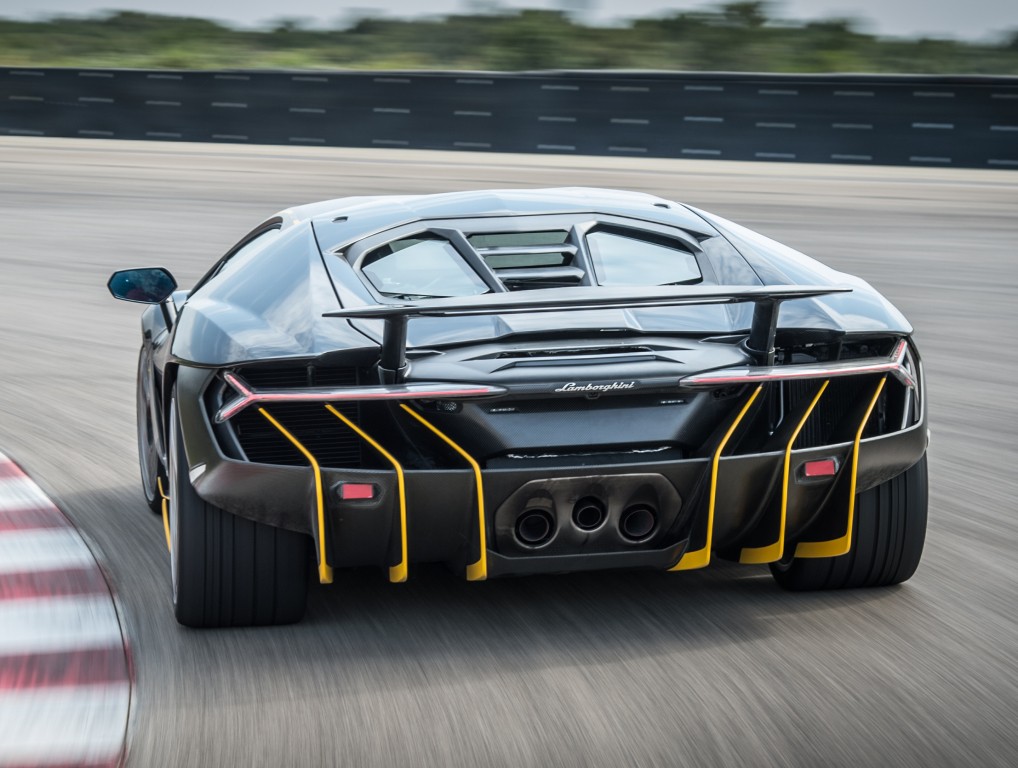Lamborghini Centenario photo 18