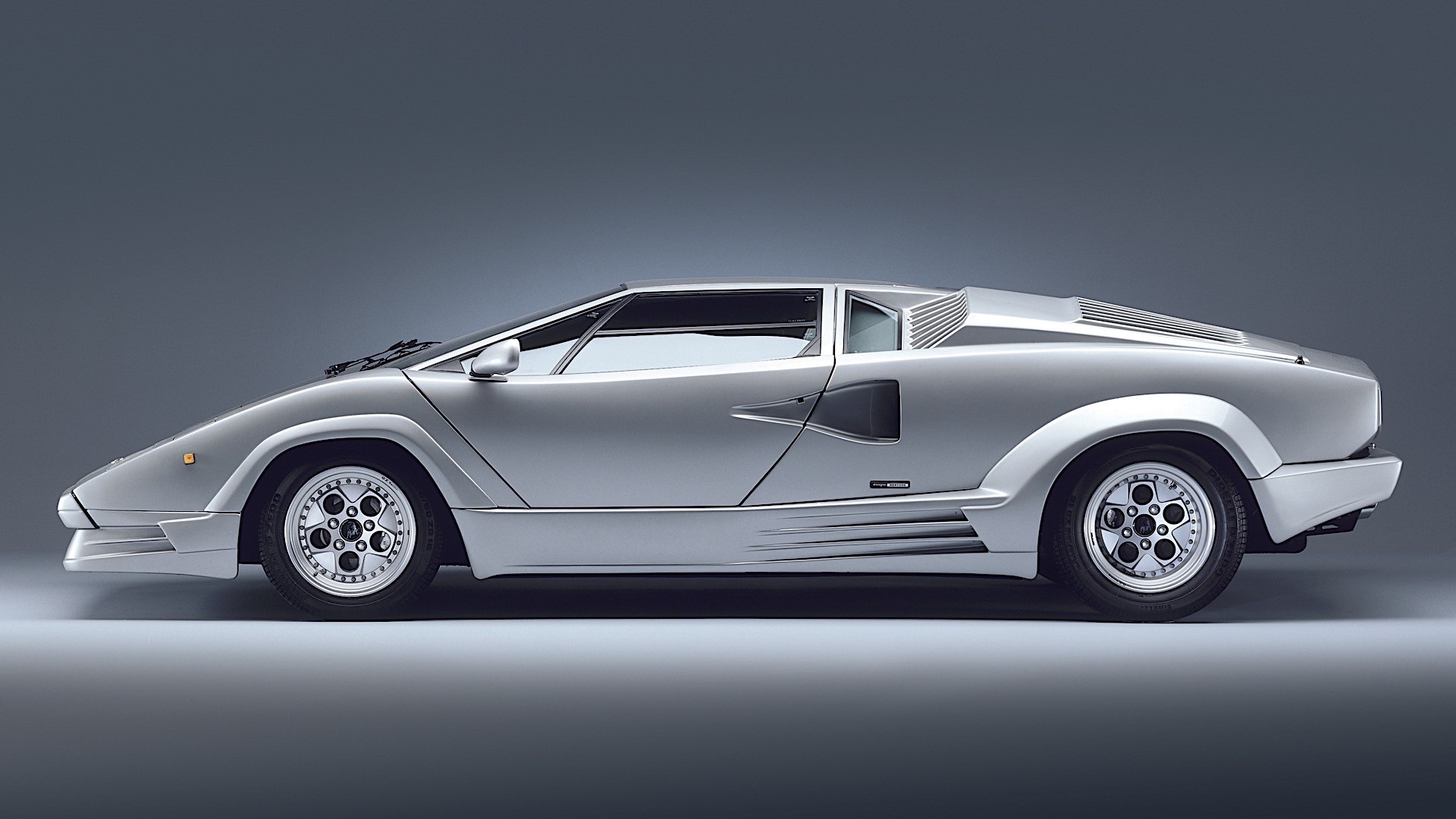 Lamborghini Countach photo 12
