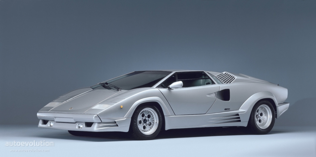 Lamborghini LAMBORGHINI Countach LP 400 3.9L V12 5MT (375 HP)