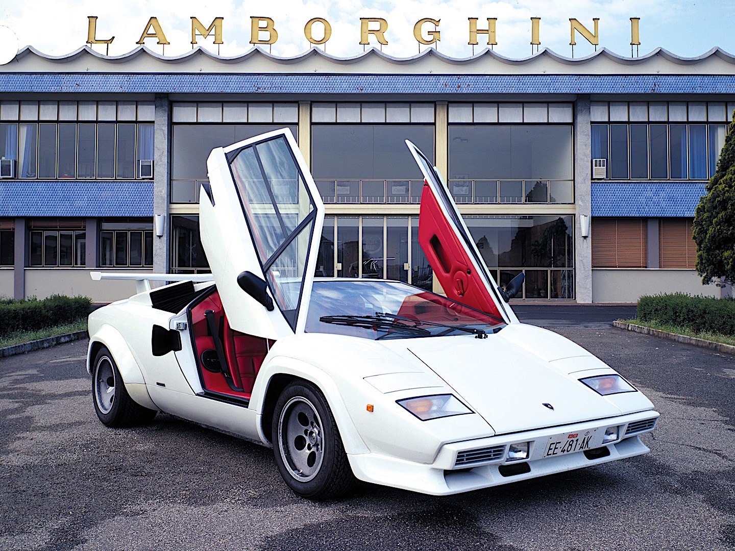 Lamborghini Countach photo 6
