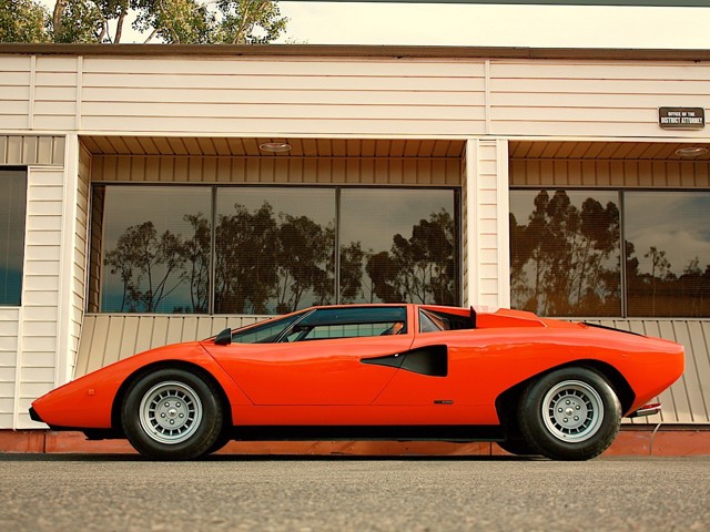 Lamborghini Countach photo 21