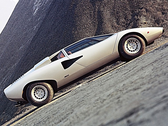 Lamborghini Countach photo 22