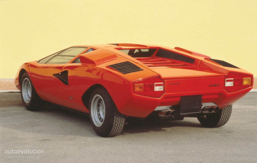 Lamborghini Countach photo 2