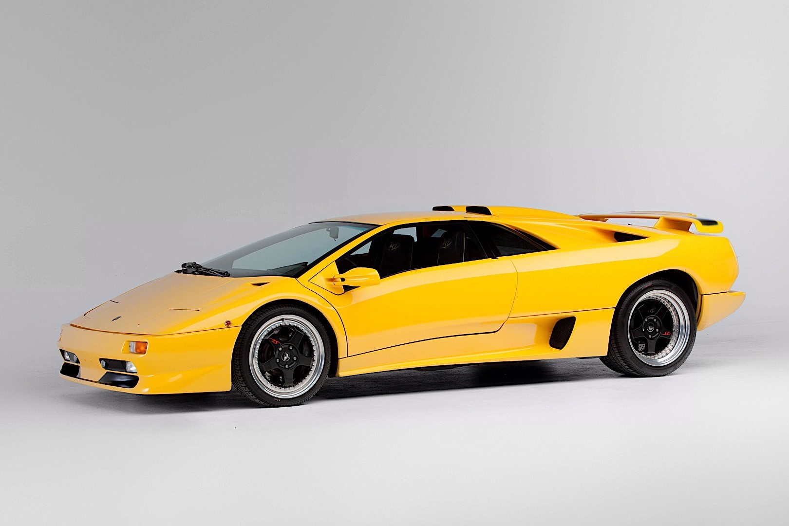 Lamborghini Diablo photo 9