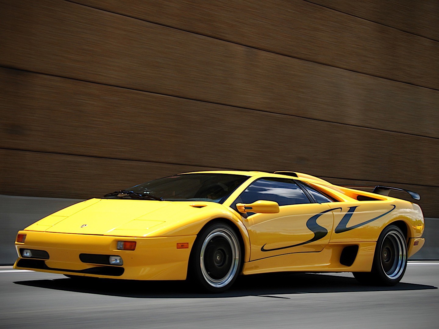 Lamborghini Diablo photo 10