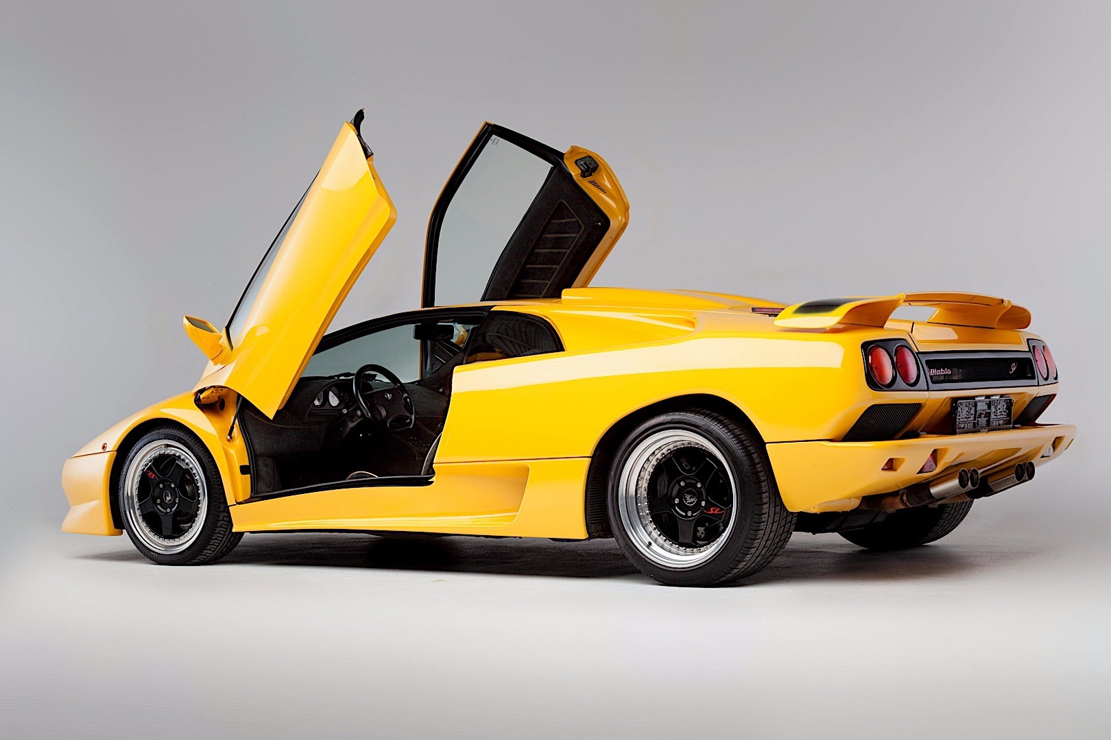 Lamborghini Diablo photo 5