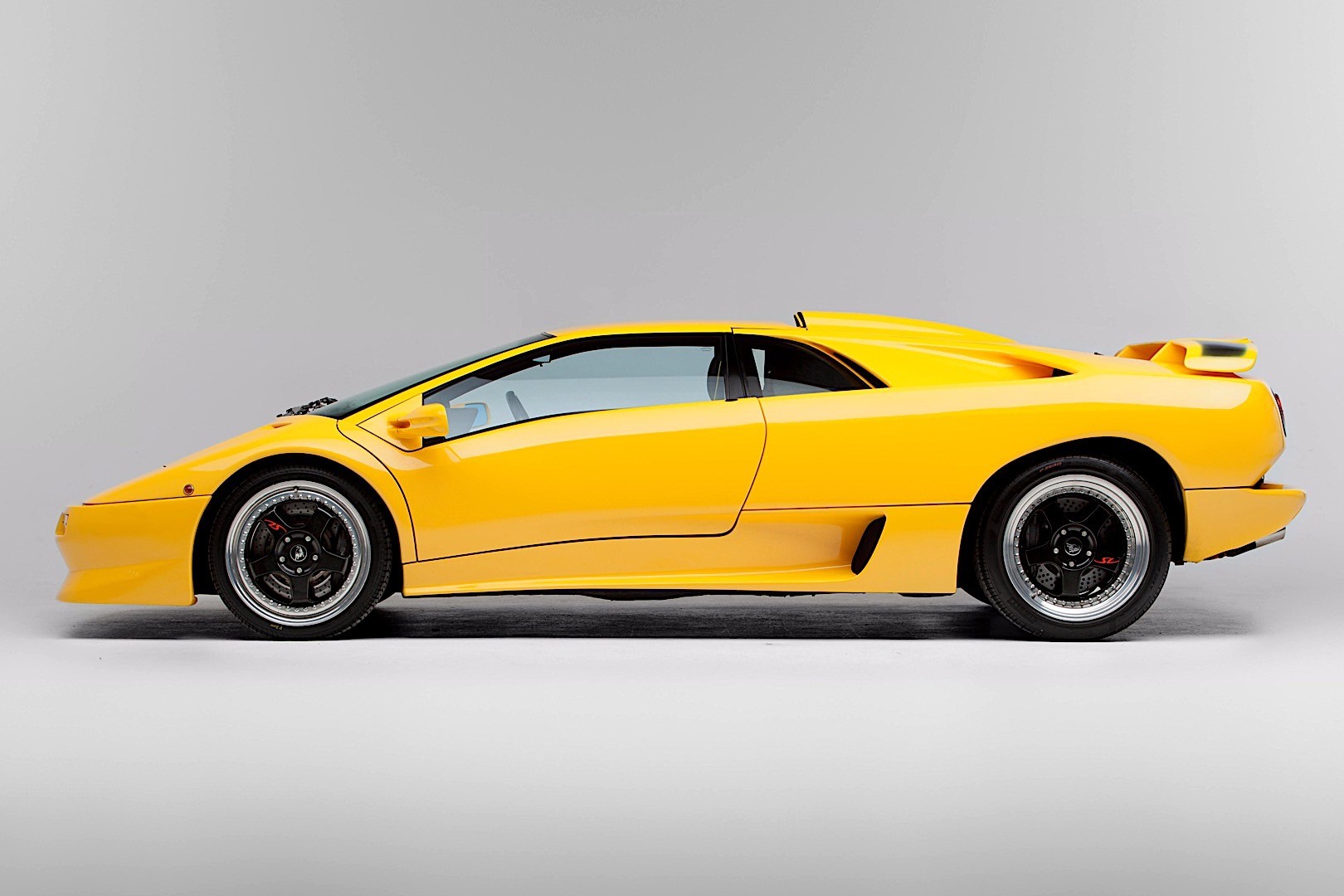 Lamborghini Diablo photo 7