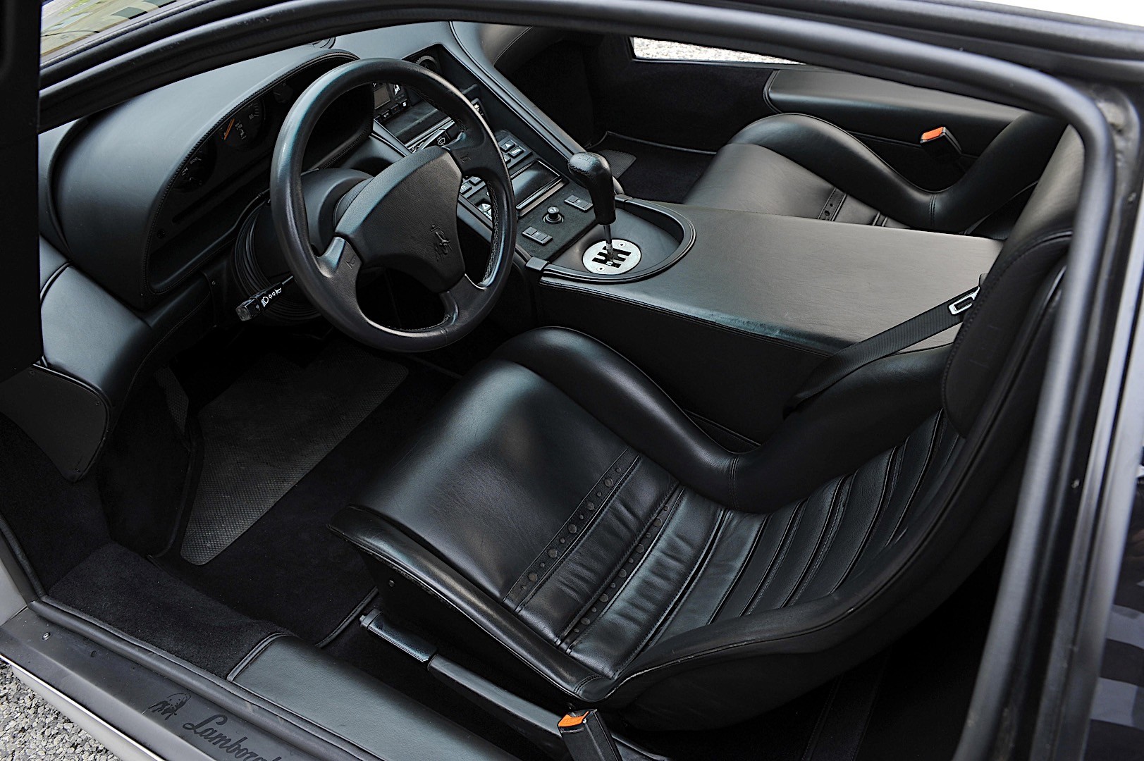 Lamborghini Diablo photo 34