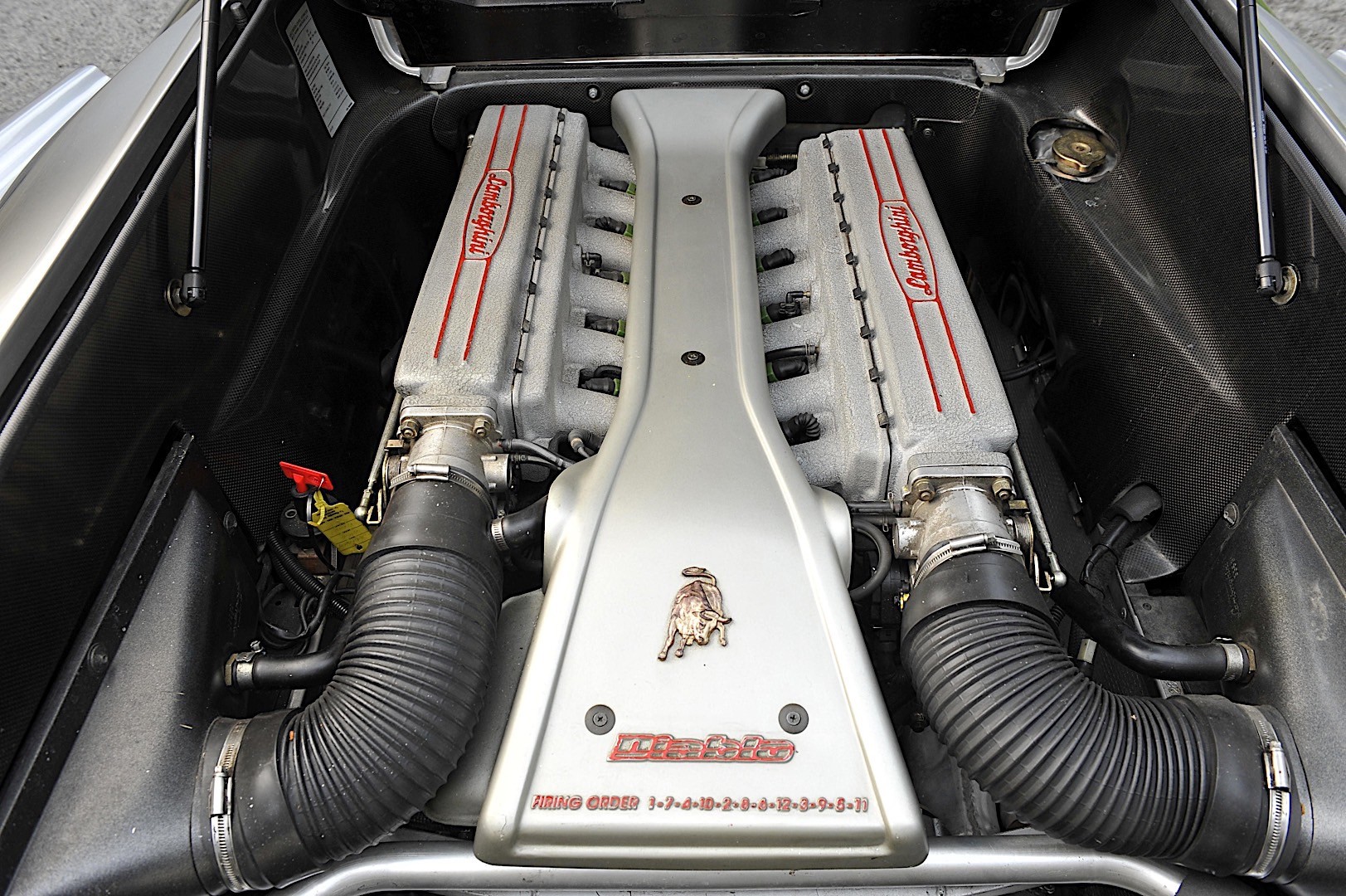 Lamborghini Diablo photo 35