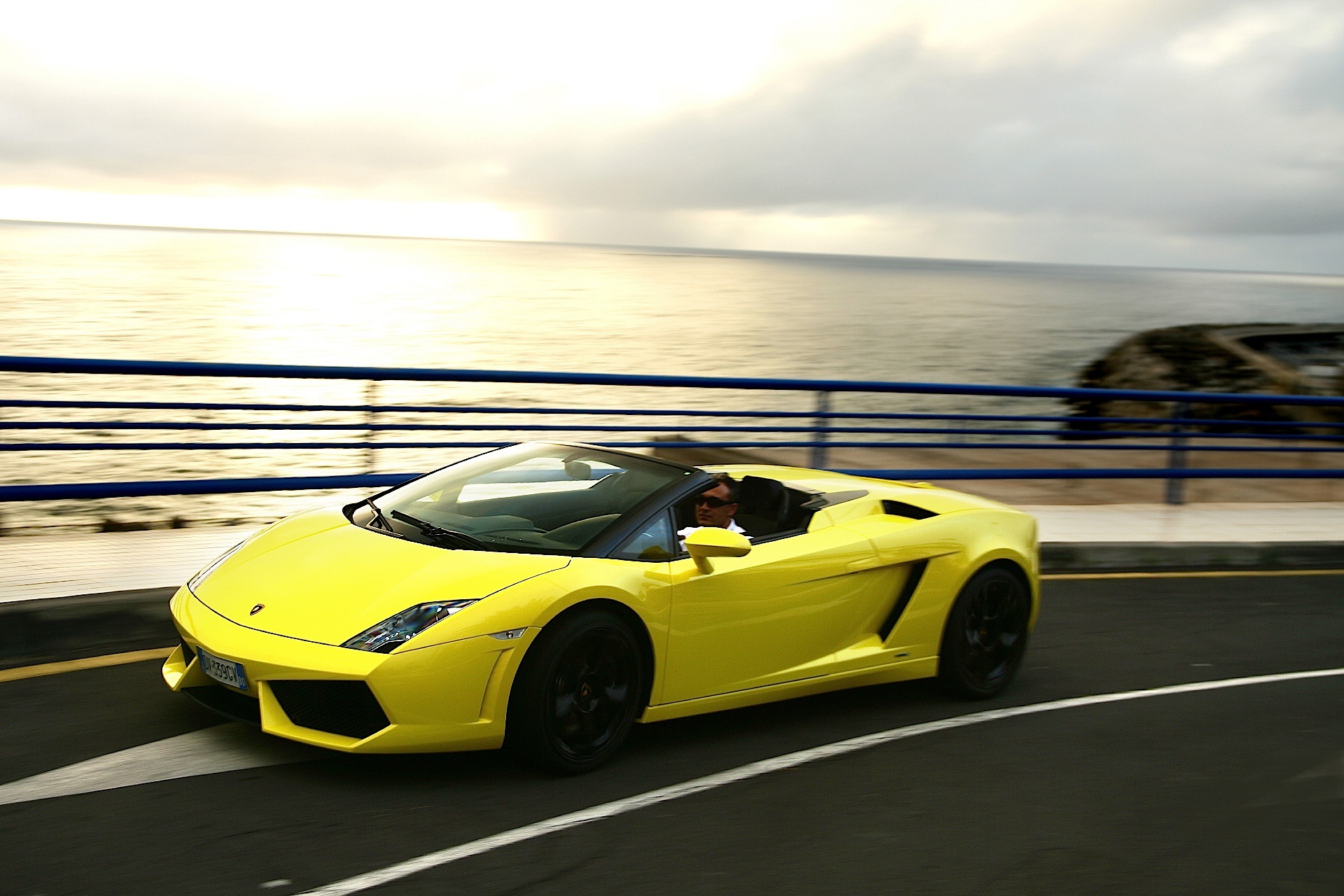 Lamborghini Gallardo Spyder photo 13