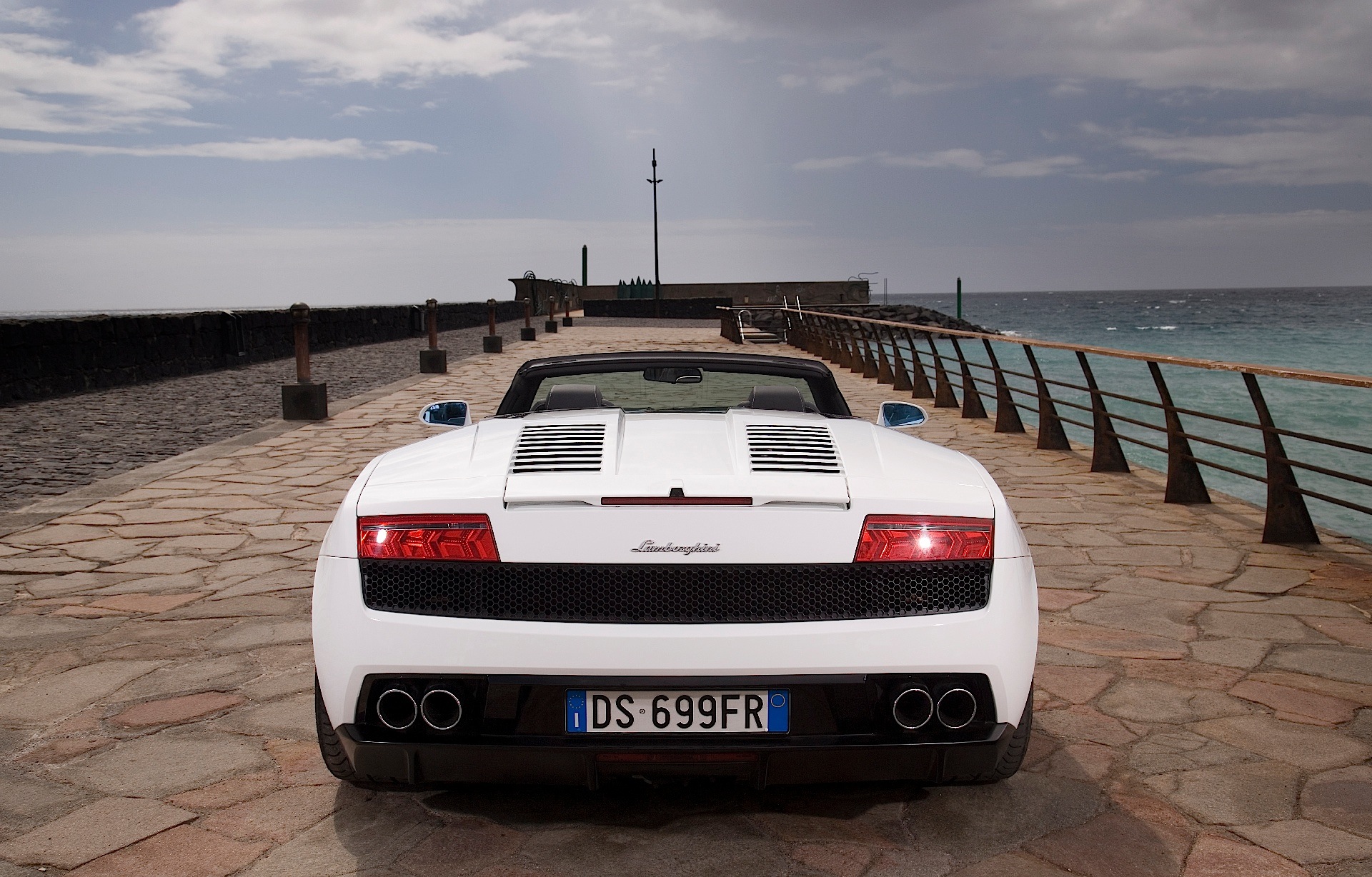 Lamborghini Gallardo Spyder photo 23