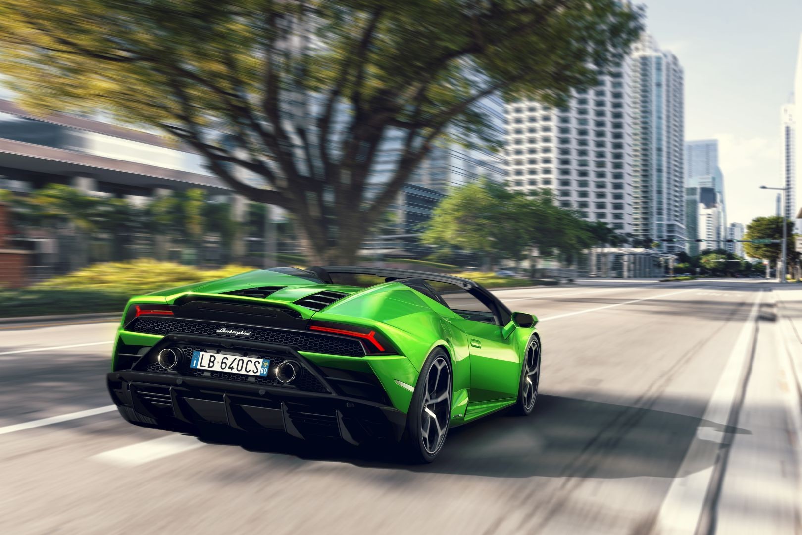 Lamborghini Huracan Spyder photo 19
