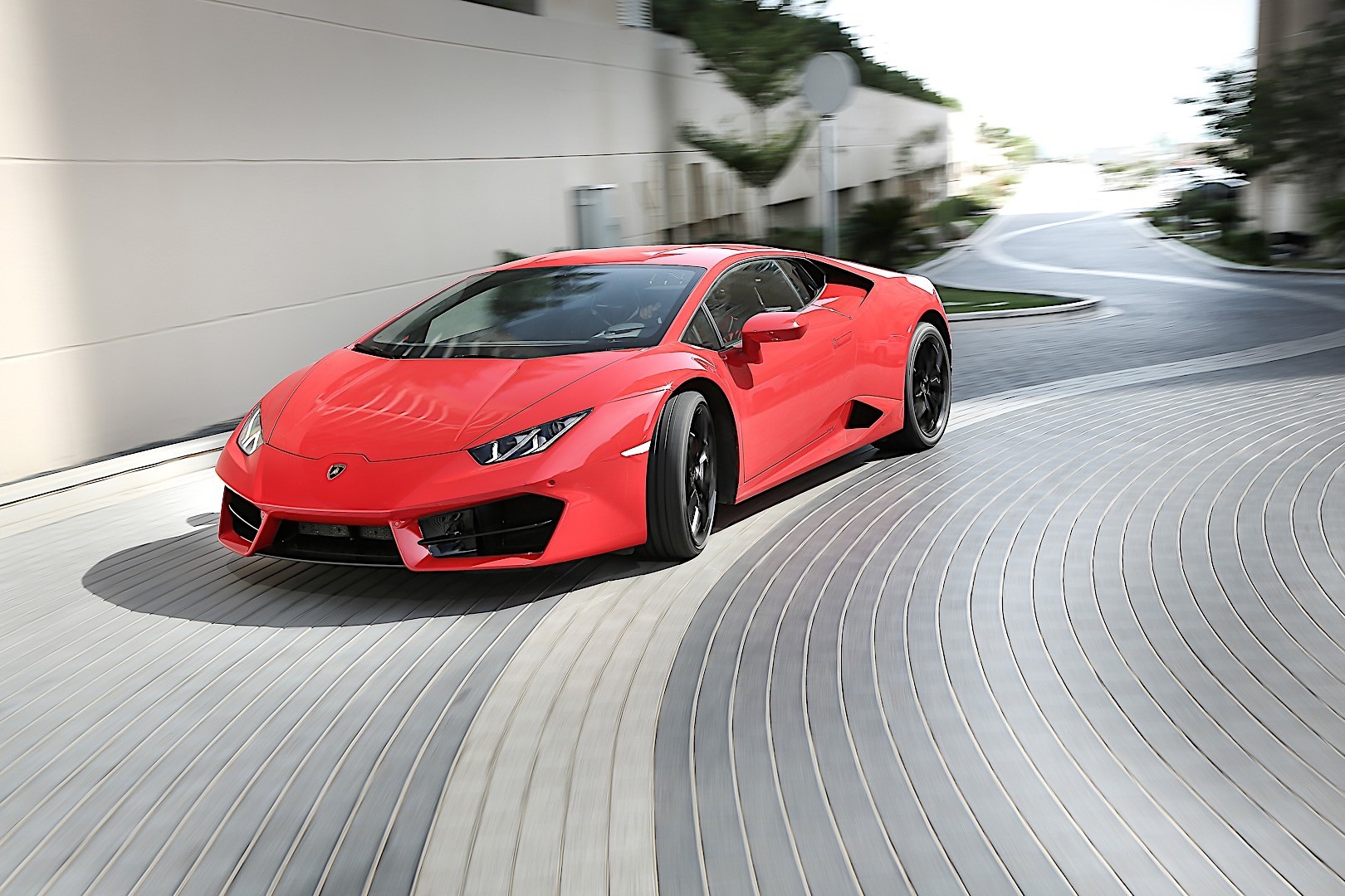 Lamborghini Huracan photo 9