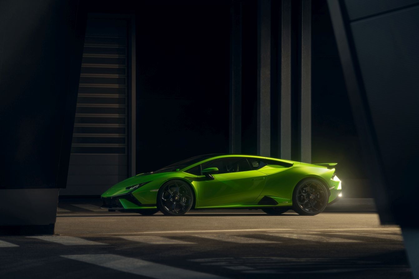 Lamborghini Huracan photo 24