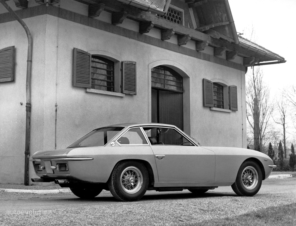 Lamborghini Islero photo 2