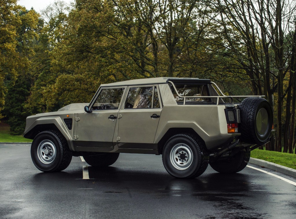 Lamborghini Lm 002 photo 24