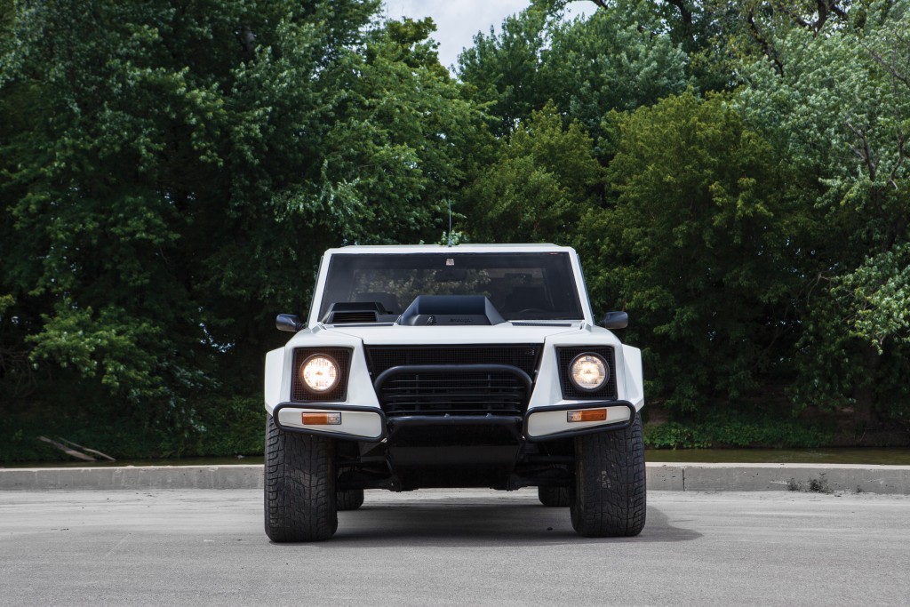 Lamborghini Lm 002 photo 26