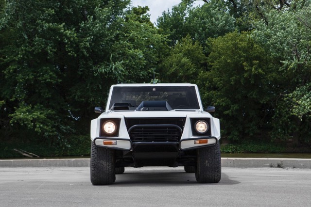 Lamborghini Lm 002 photo 26