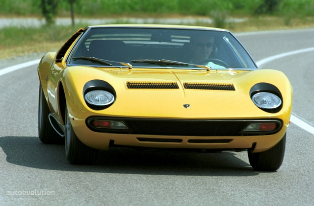 Lamborghini Miura foto 10
