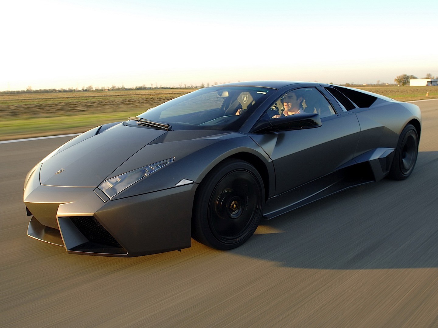 Lamborghini Reventon photo 11