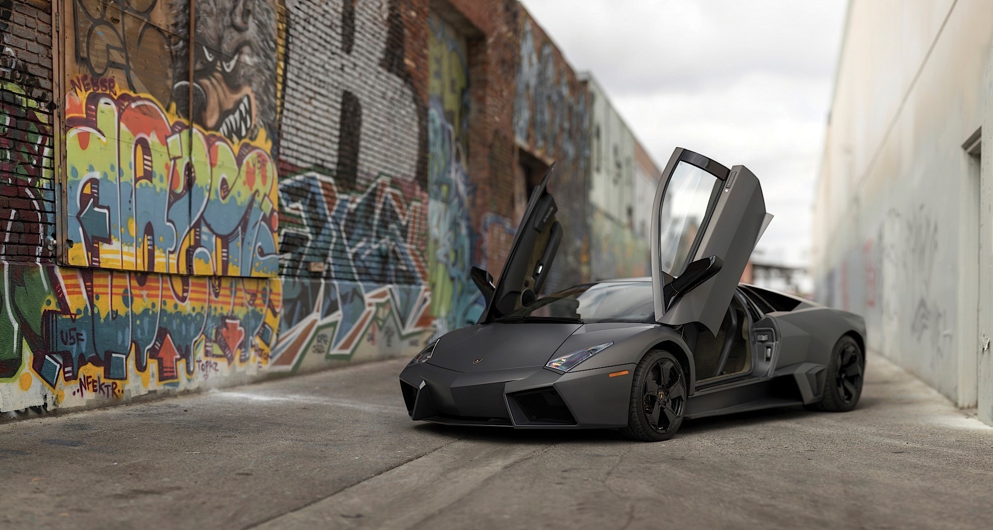 Lamborghini Reventon photo 15