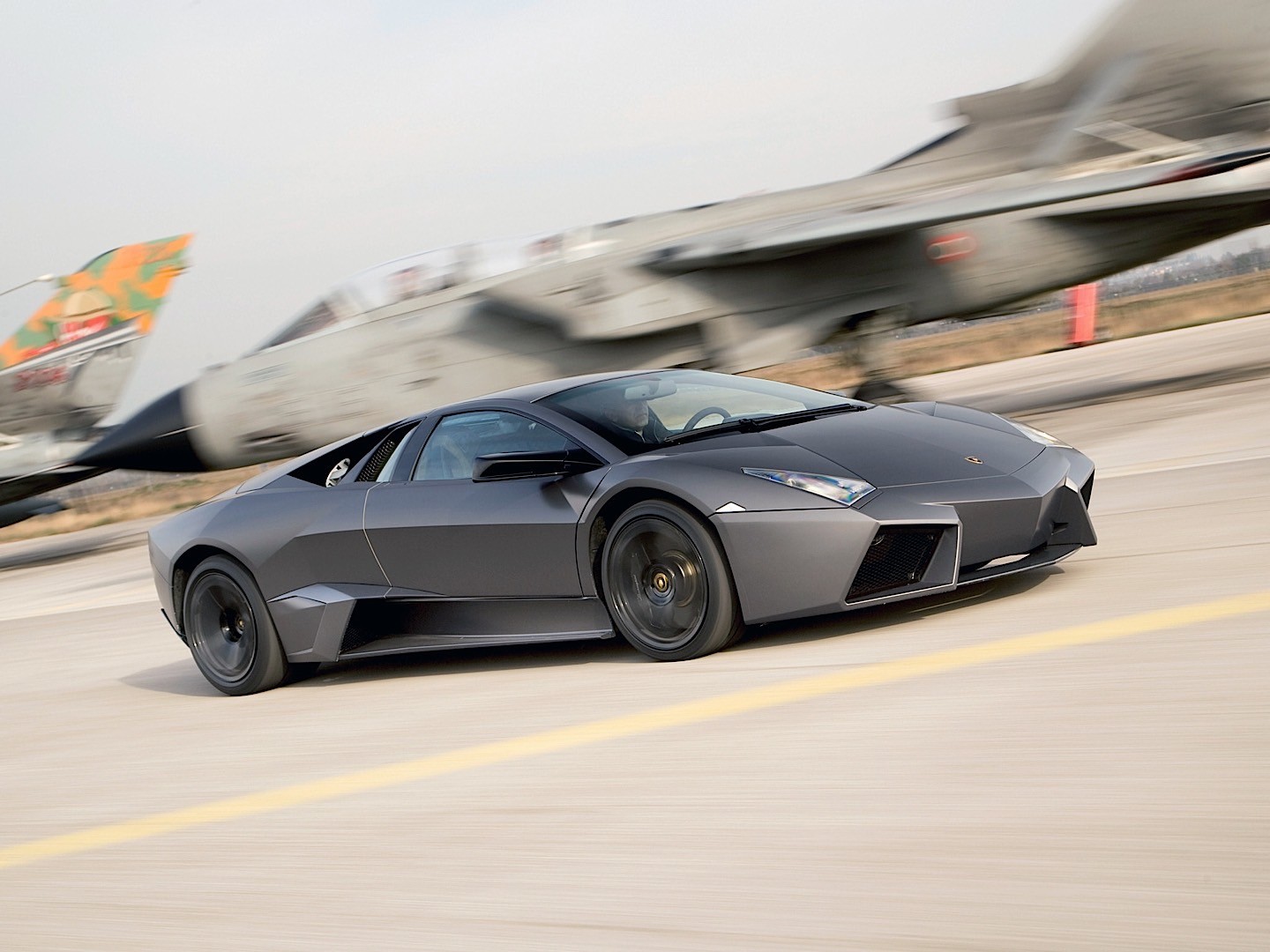 Lamborghini Reventon photo 21