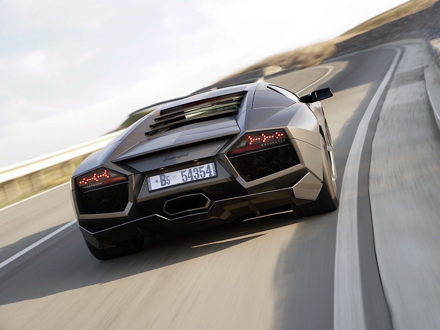 Lamborghini Reventon photo 27