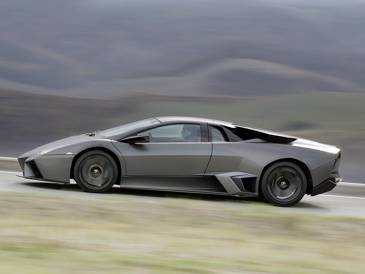 Lamborghini Reventon photo 28