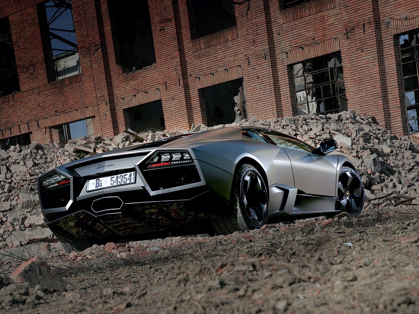 Lamborghini Reventon photo 32