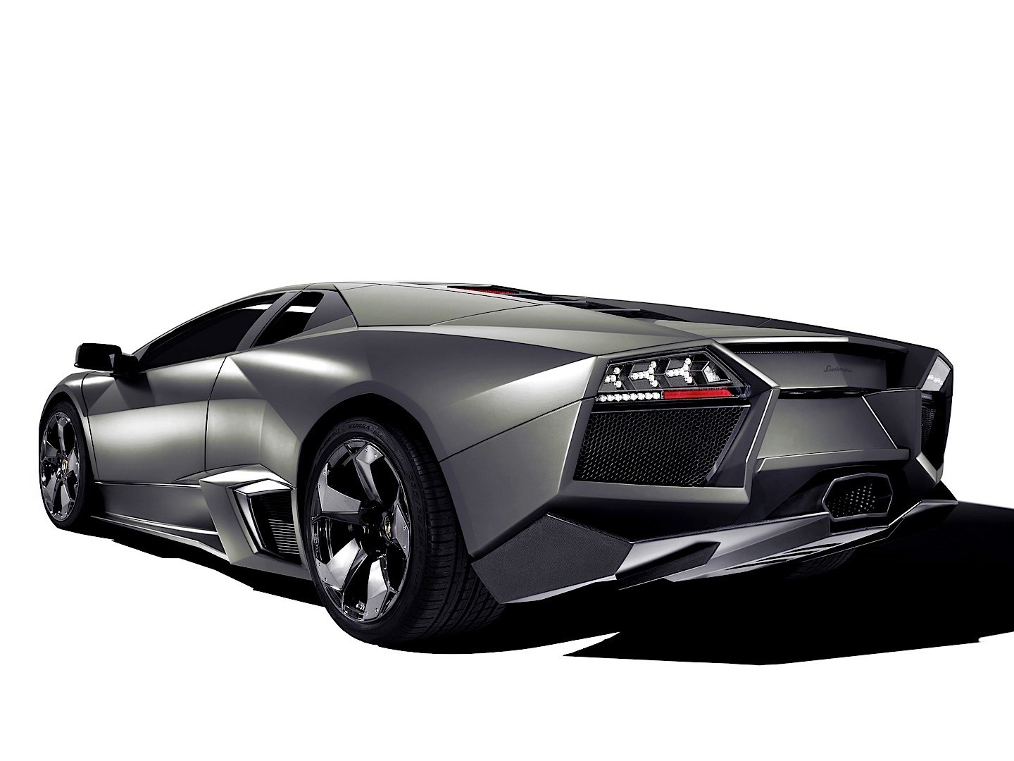 Lamborghini Reventon photo 37
