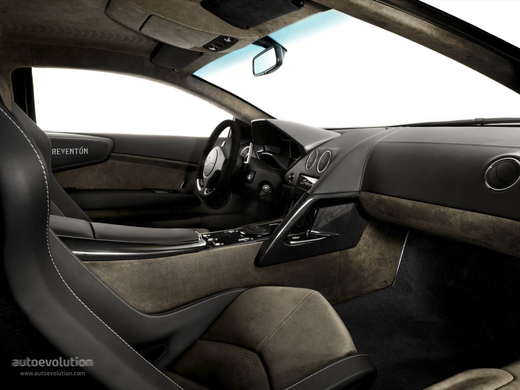 Lamborghini Reventon photo 44