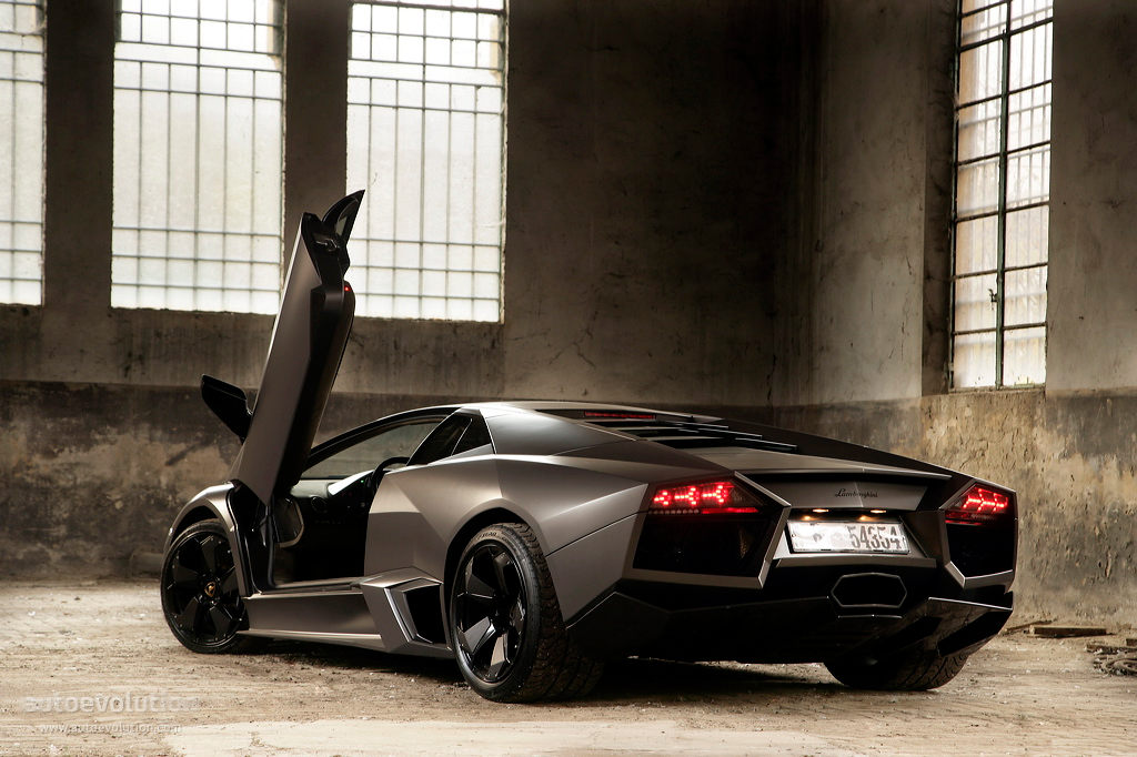 Lamborghini Reventon photo 3