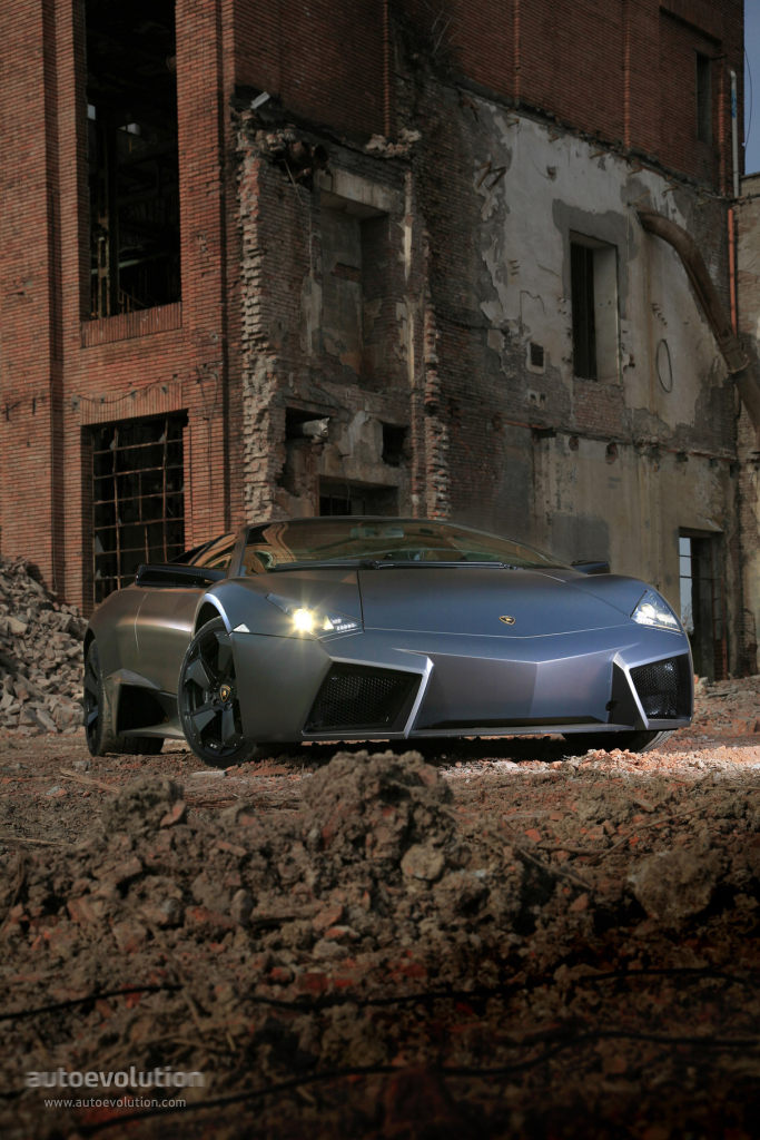 Lamborghini Reventon photo 4